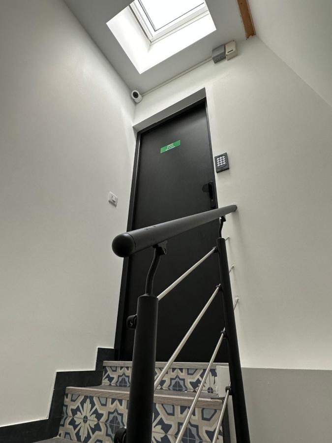 Green&Purple Studio 24-24 Access Боа-Коломб Екстериор снимка