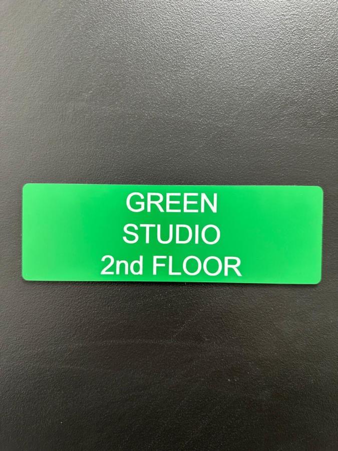 Green&Purple Studio 24-24 Access Боа-Коломб Екстериор снимка